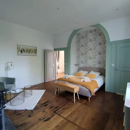 Domaine De Beaucamp * Chatelraould-Saint-Louvent