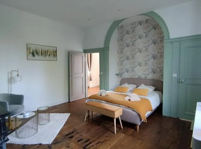 Domaine De Beaucamp * Chatelraould-Saint-Louvent