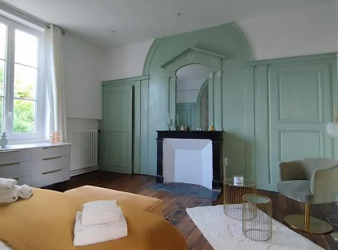 Domaine De Beaucamp * Chatelraould-Saint-Louvent