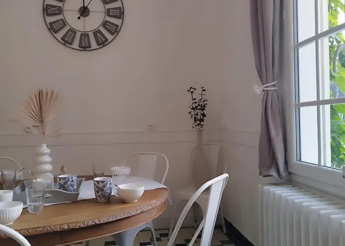 Domaine De Beaucamp * Chatelraould-Saint-Louvent